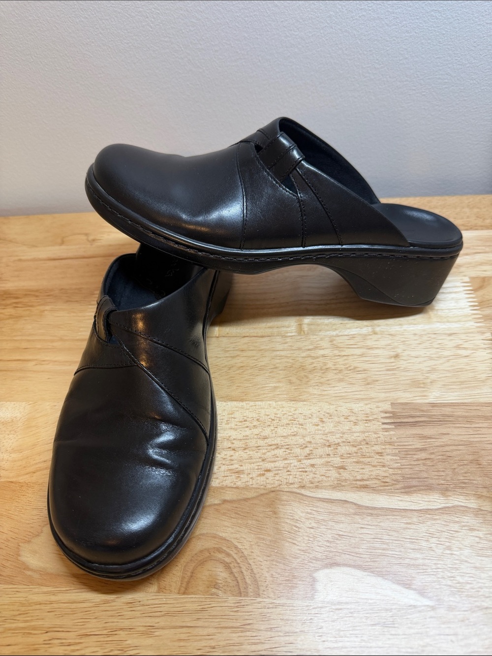Clarks Black Leather Slip-On Mules